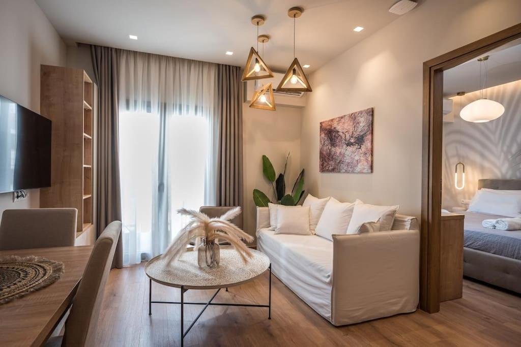 Amalia'S Luxury Apartment 1 イラクリオン エクステリア 写真